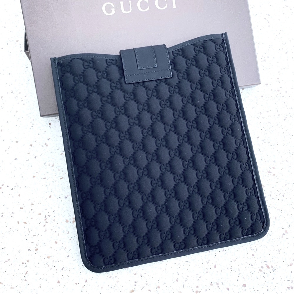NWT Authentic Gucci Nylon Guccissima Ipad Case Black
